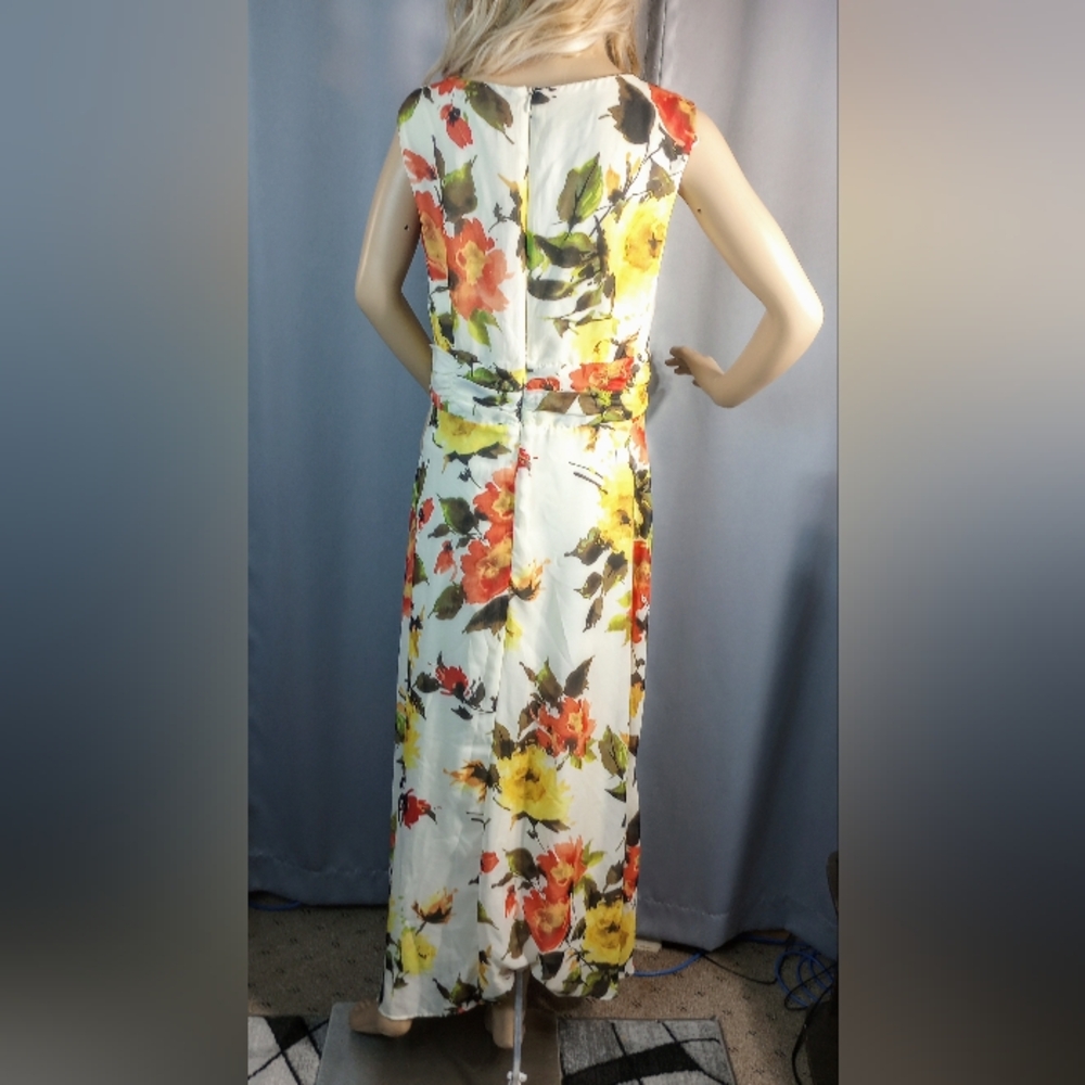 Women's Madison Leigh long floral sleeveless dress size 16, summer - Picture 5 of 9